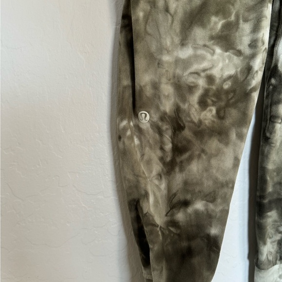 Lululemon Ready to Rulu High-Rise Jogger *7/8 Length size 4 - Picture 7 of 12